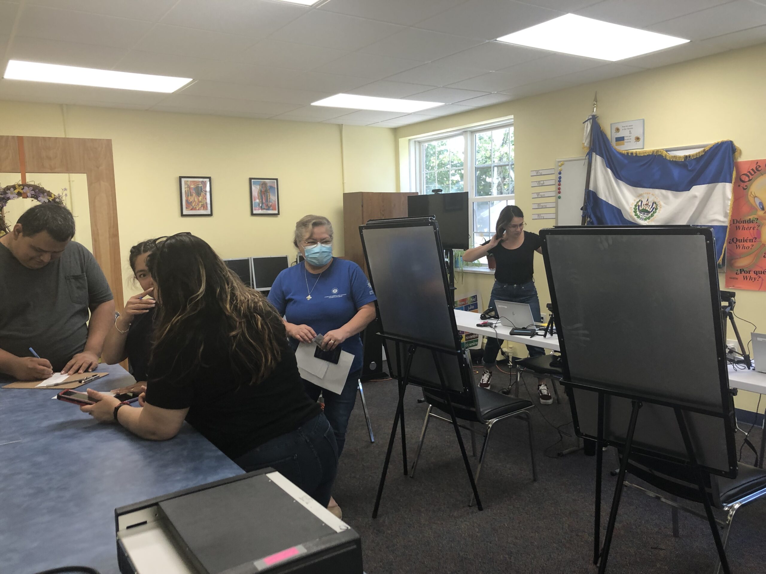 SSJ Neighborhood Center volunteers in action