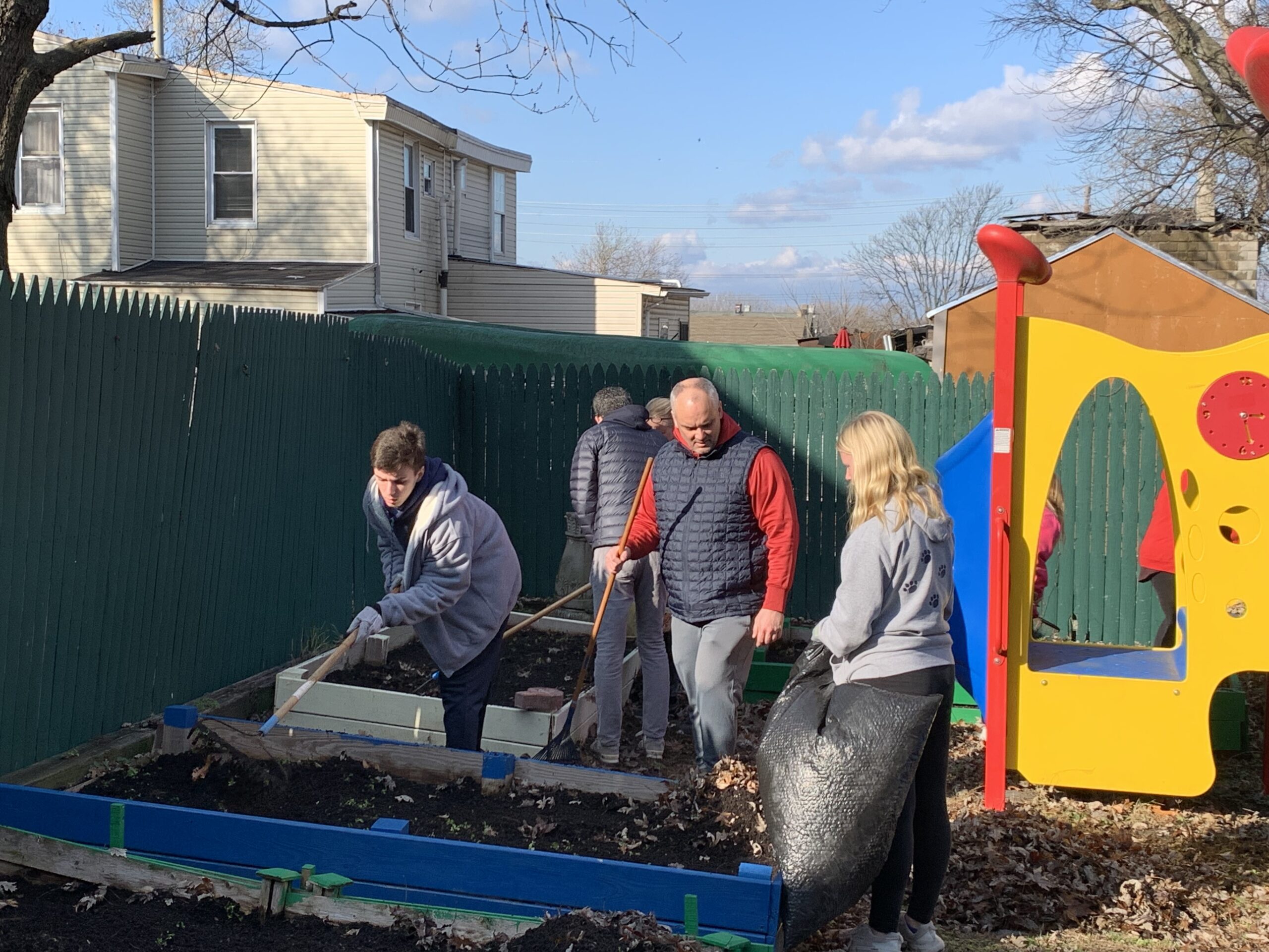 SSJ Neighborhood Center volunteers in action